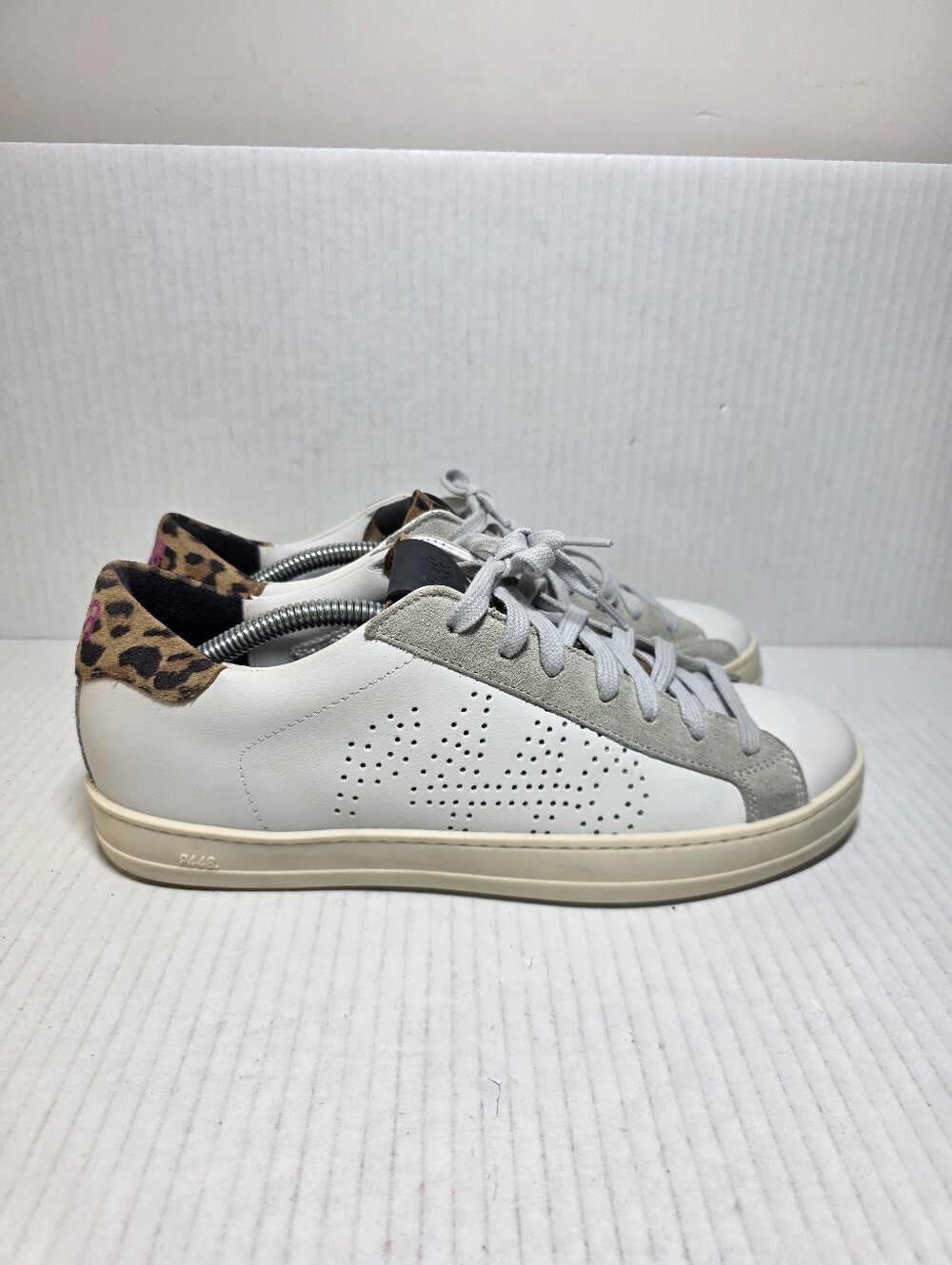 P448 John Sneaker Cheetah Print White Surfing Beach Leather Womens 8